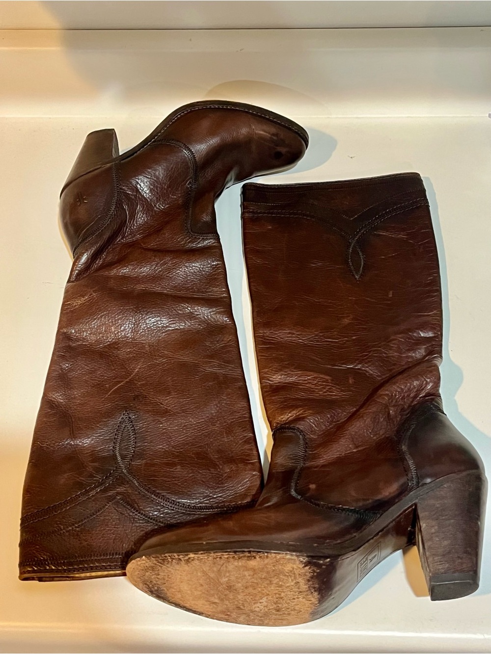 FRYE AND CO. Brown Leather Heeled Boots